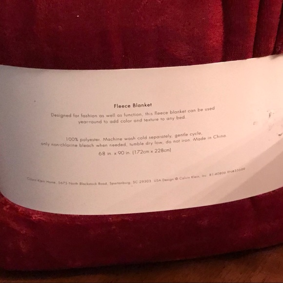 Calvin Klein Oversized Twin Blanket- Burgandy❄️ - Picture 3 of 3